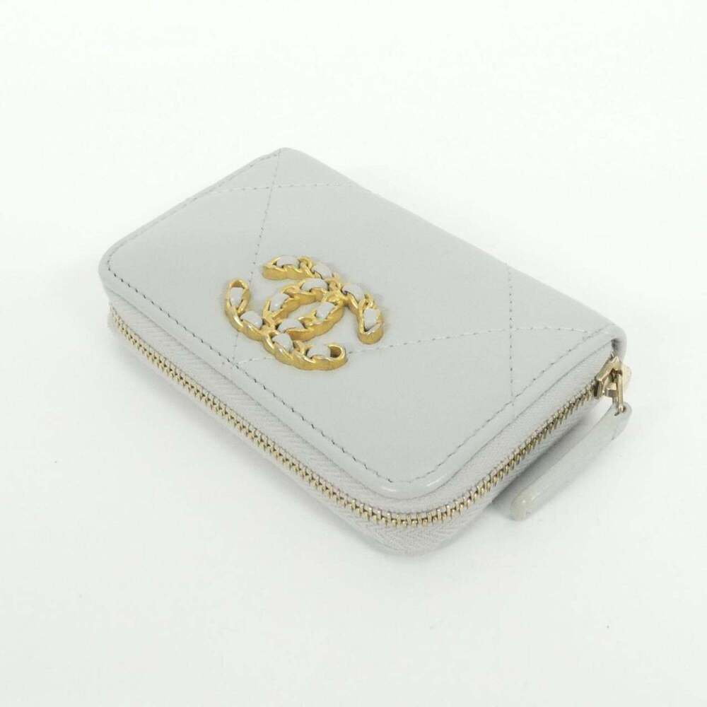CHANEL Authentic Gray Wallet - Picture 3 of 4